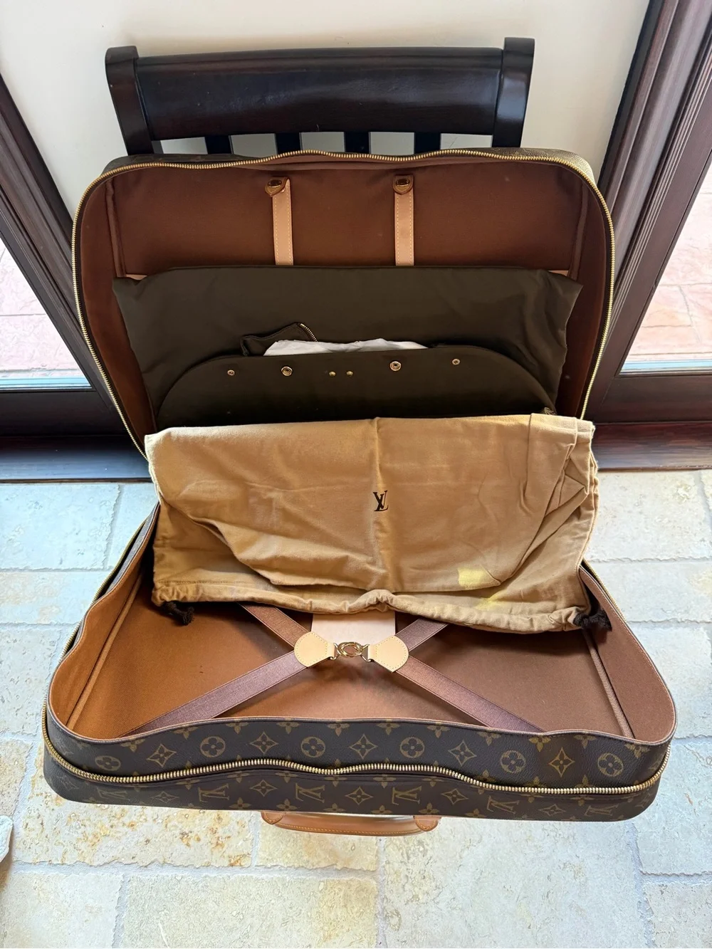 Louis Vuitton Sirius Monogram Canvas 55